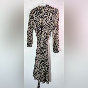Michael Kors large nice dress. A80